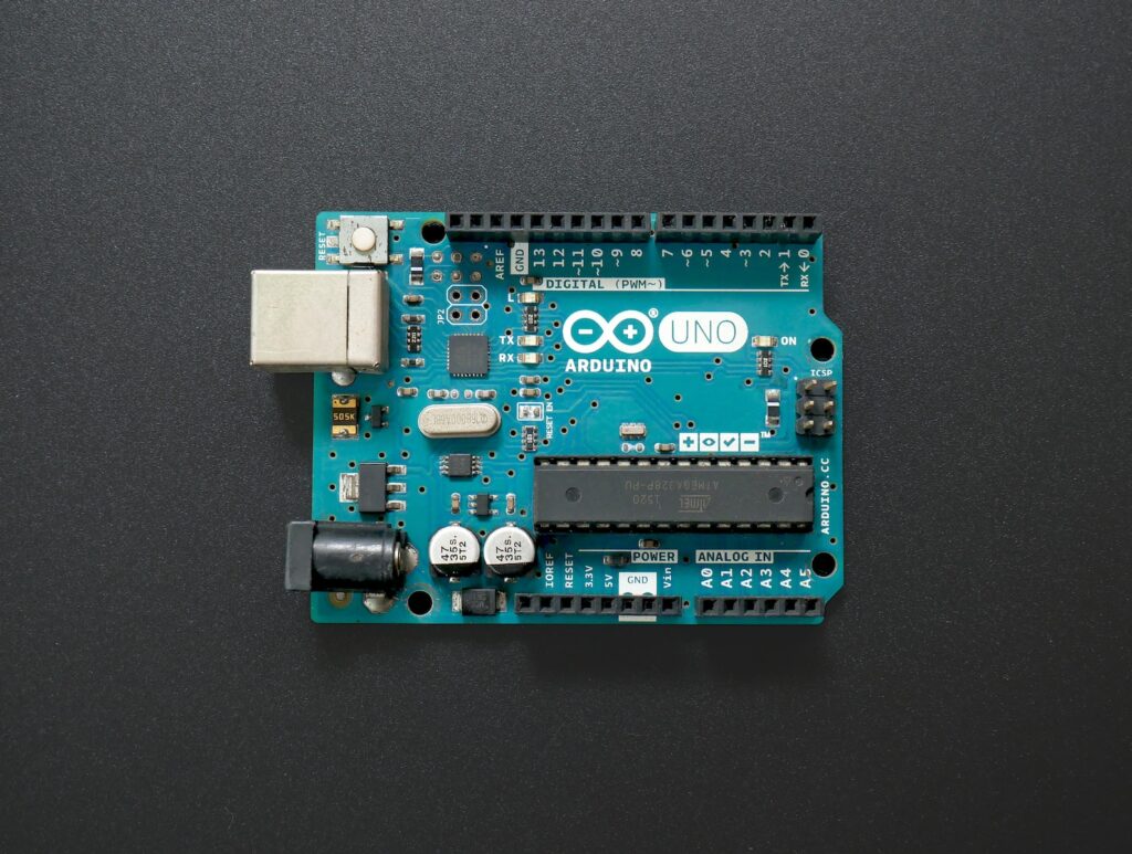 NEW Arduino UNO R4 – All you need to know – Arduino Coach